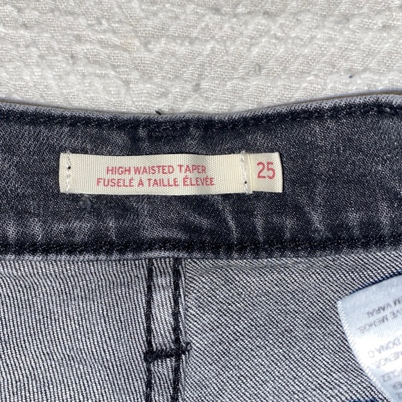 Levi’s taper denim - Picture 3 of 4